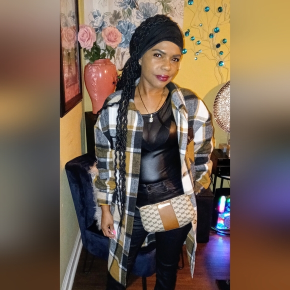 Camel Black plaid Coat - Picture 2 of 3